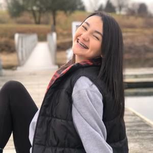 Meet your Posher, Gina